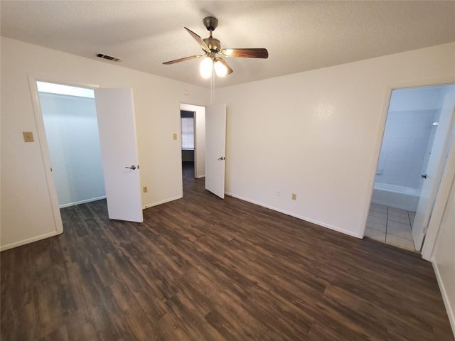 907 Fairway Green CV, Round Rock, TX 78664