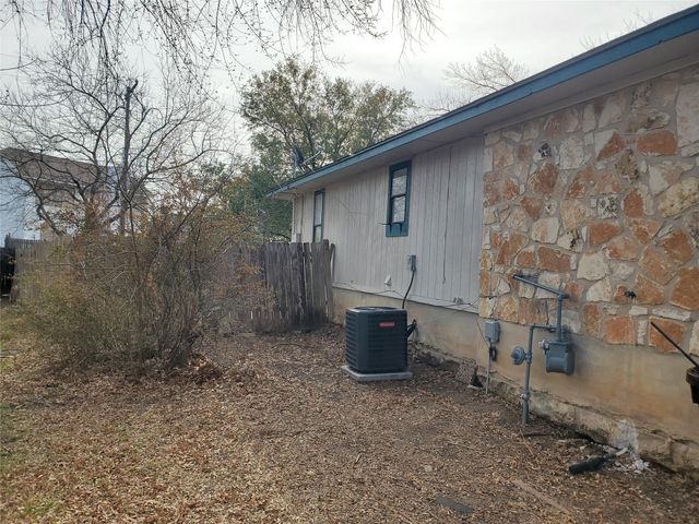 907 Fairway Green CV, Round Rock, TX 78664