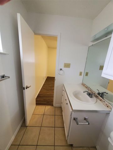 907 Fairway Green CV, Round Rock, TX 78664