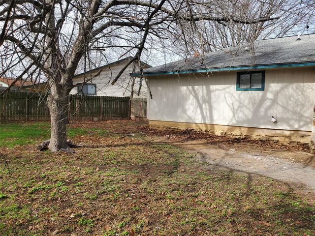 907 Fairway Green CV, Round Rock, TX 78664