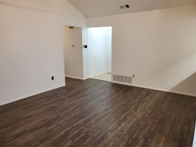 907 Fairway Green CV, Round Rock, TX 78664