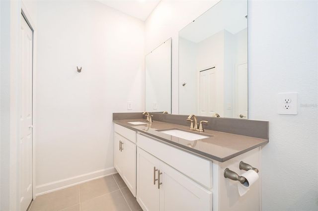 4732 WALTHAM FOREST DRIVE, Davenport, FL 33837