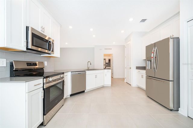 4732 WALTHAM FOREST DRIVE, Davenport, FL 33837