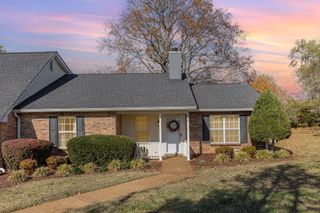 220 Cottage Pl, Nashville, TN 37214