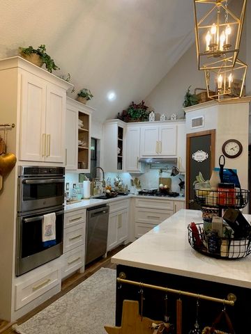 860 Wildwood Trail, Holly Lake Ranch, TX 75765