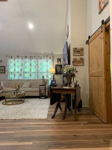 860 Wildwood Trail, Holly Lake Ranch, TX 75765