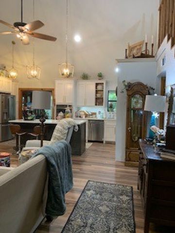 860 Wildwood Trail, Holly Lake Ranch, TX 75765