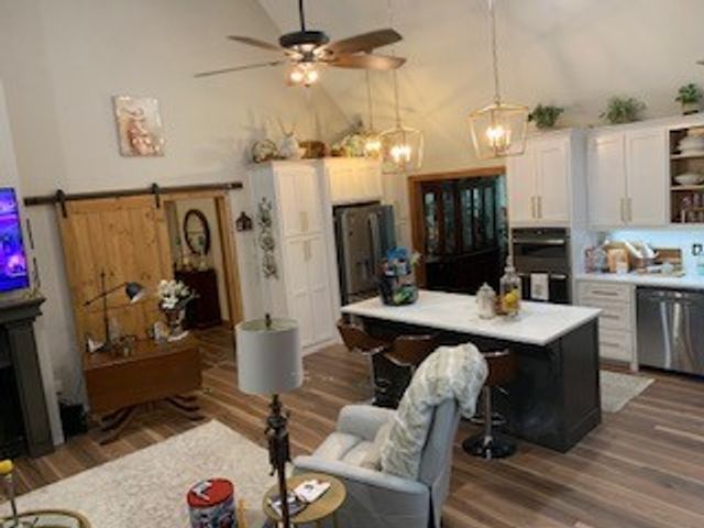 860 Wildwood Trail, Holly Lake Ranch, TX 75765
