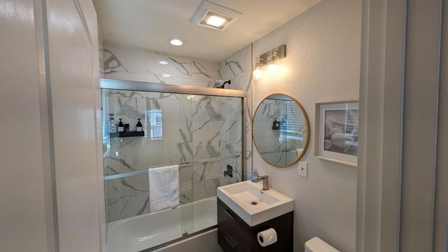 910 Skyline Drive, Daly City, CA 94015