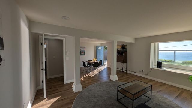 910 Skyline Drive, Daly City, CA 94015