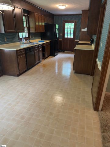 142 Millbrook Circle, Greenville, SC 29687