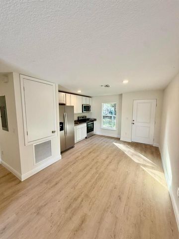 505 N 27th Street, Fort Pierce, FL 34947