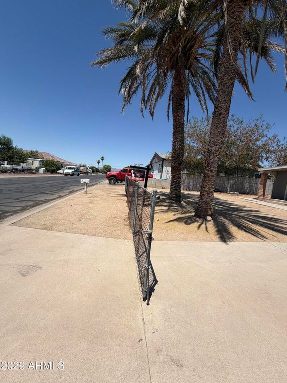 13542 W MARYLAND Avenue, Litchfield Park, AZ 85340 — photo 3