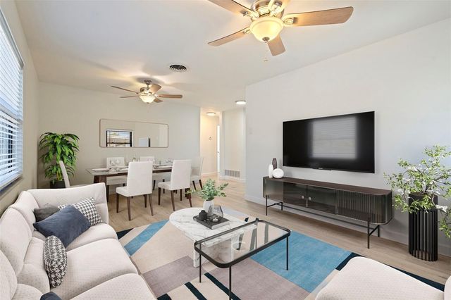 231 93RD AVENUE N, St Petersburg, FL 33702