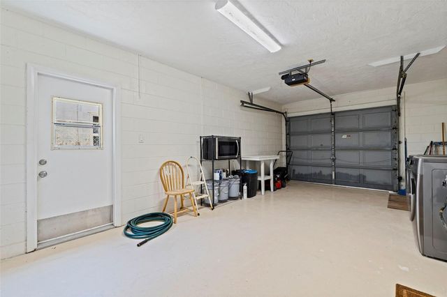 231 93RD AVENUE N, St Petersburg, FL 33702