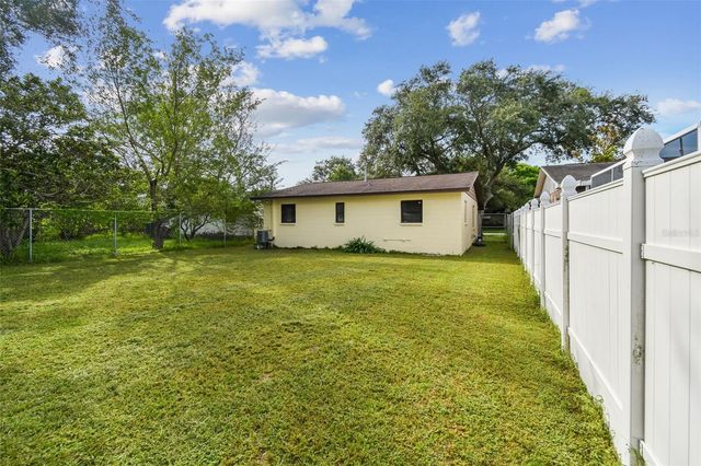 231 93RD AVENUE N, St Petersburg, FL 33702