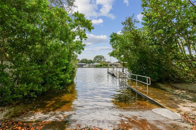 231 93RD AVENUE N, St Petersburg, FL 33702