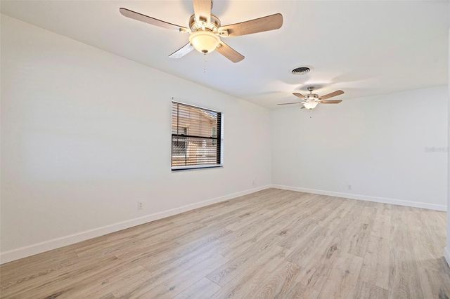 231 93RD AVENUE N, St Petersburg, FL 33702