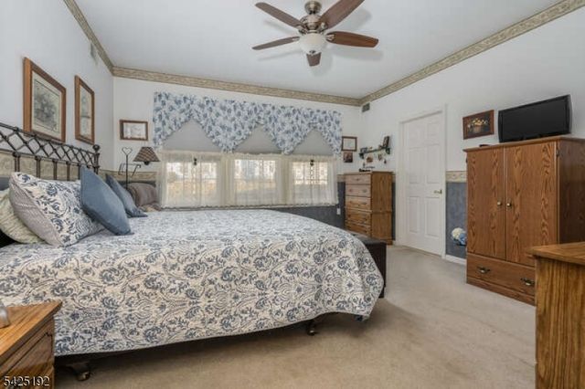 29 Victoria Dr, White Twp., NJ 07823