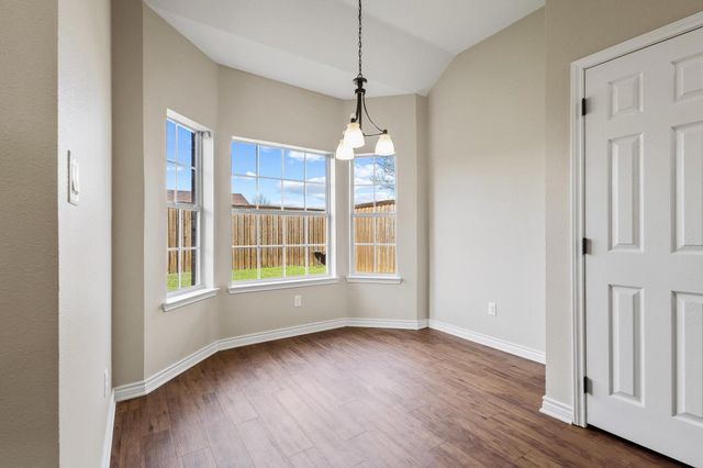 108 Ashlyn Court, Whitesboro, TX 76273