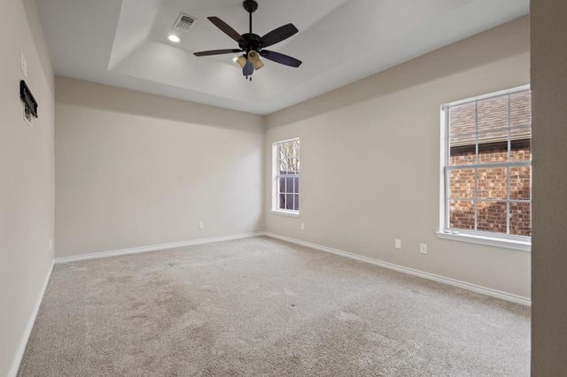 108 Ashlyn Court, Whitesboro, TX 76273