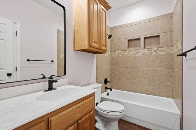 108 Ashlyn Court, Whitesboro, TX 76273