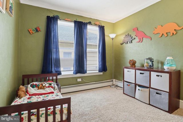 226 E MAPLE ST, Dallastown, PA 17313