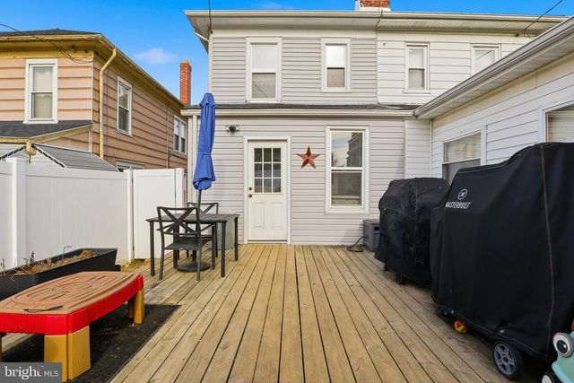 226 E MAPLE ST, Dallastown, PA 17313