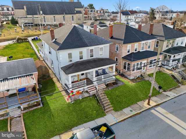 226 E MAPLE ST, Dallastown, PA 17313