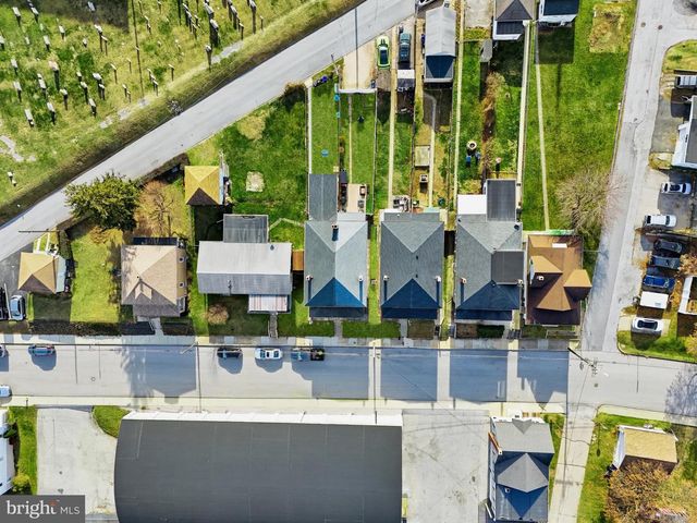 226 E MAPLE ST, Dallastown, PA 17313