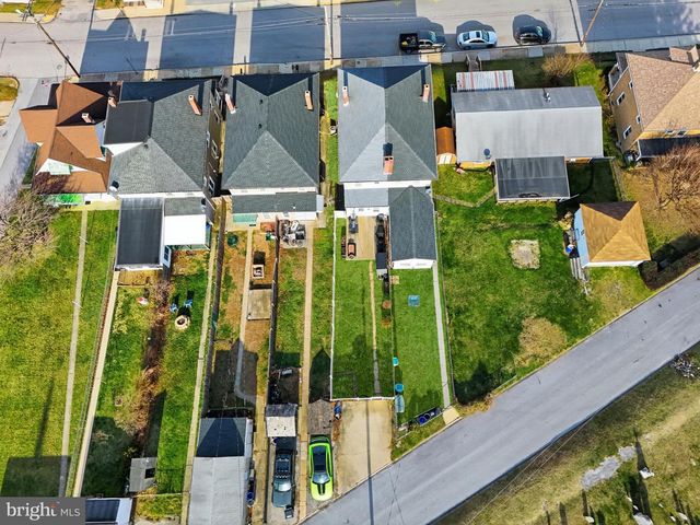 226 E MAPLE ST, Dallastown, PA 17313