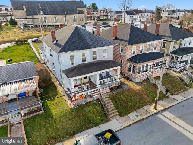 226 E MAPLE ST, Dallastown, PA 17313