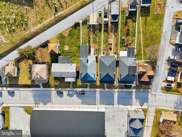 226 E MAPLE ST, Dallastown, PA 17313