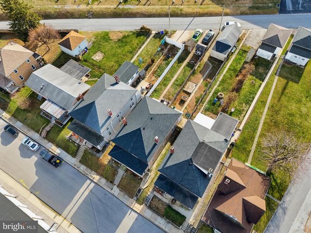 226 E MAPLE ST, Dallastown, PA 17313