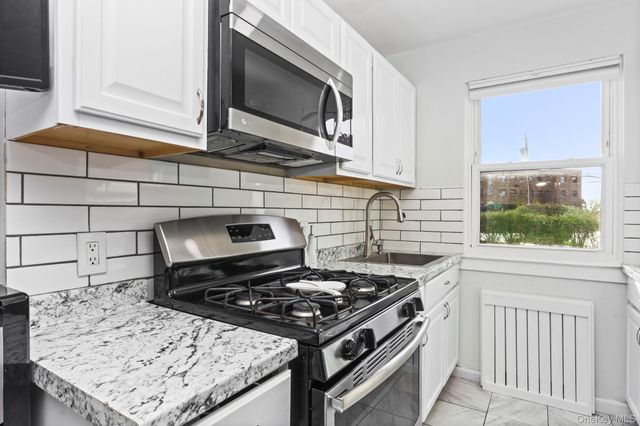 450 Pelham Road 1C, New Rochelle, NY 10805