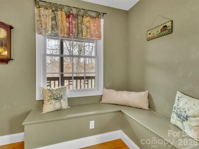 303 E Forest Place 13, Candler, NC 28715