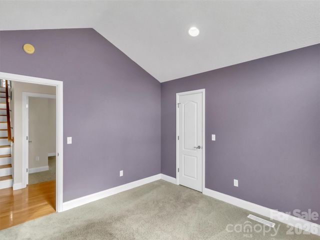 303 E Forest Place 13, Candler, NC 28715