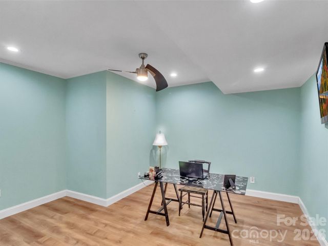 303 E Forest Place 13, Candler, NC 28715