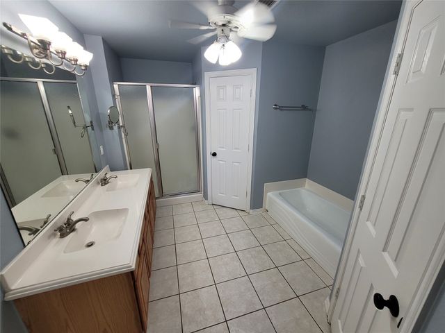 205 Willow Creek Drive, Weatherford, TX 76085