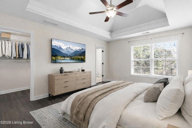 3918 Bristol Oaks Dr, Louisville, KY 40299