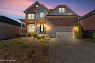 3918 Bristol Oaks Dr, Louisville, KY 40299