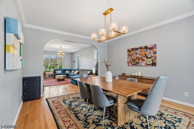 20 Greenbriar Ct, Boonton Town, NJ 07005