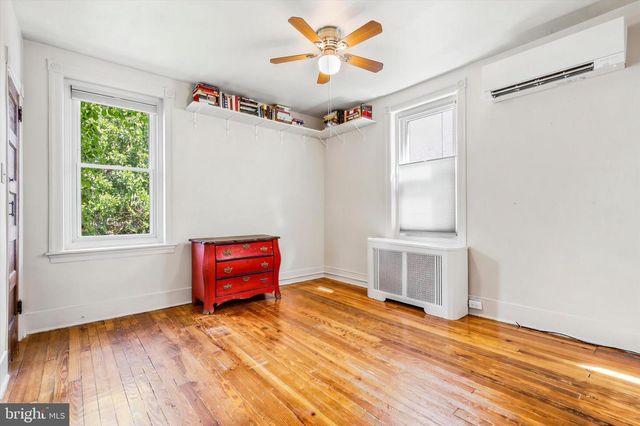 424 MARTIN ST, Philadelphia, PA 19128