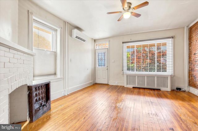 424 MARTIN ST, Philadelphia, PA 19128