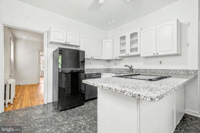 424 MARTIN ST, Philadelphia, PA 19128