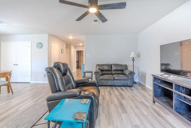 3401 3rd Street, Bay City, TX 77414