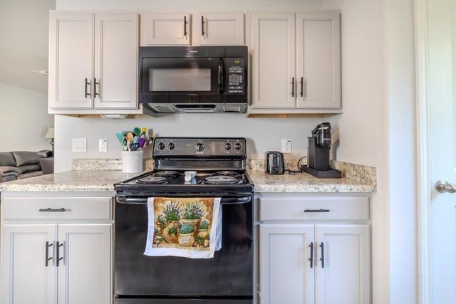 3401 3rd Street, Bay City, TX 77414