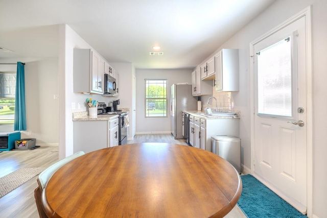 3401 3rd Street, Bay City, TX 77414