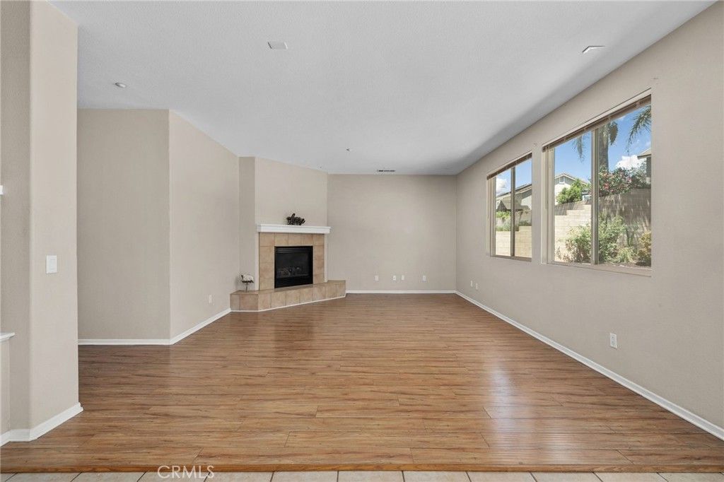 Image 16 of property listing at 15446 Buchanan, Fontana, CA 92336