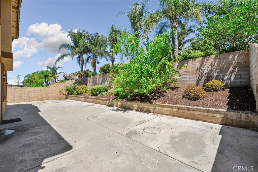 Image 38 of property listing at 15446 Buchanan, Fontana, CA 92336